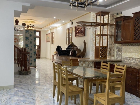 Cho thuê nhà Hòa Xuân Đà Nẵng - Dương Loan 300m2