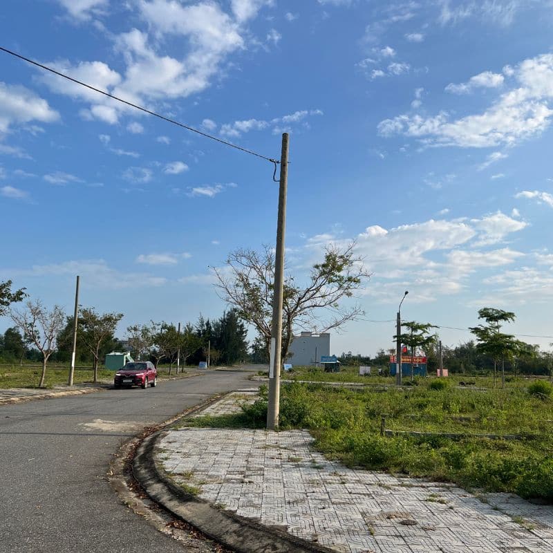 Lô góc khu đô thị số 4 Điện Ngọc Lo24-01thực tế lô đất