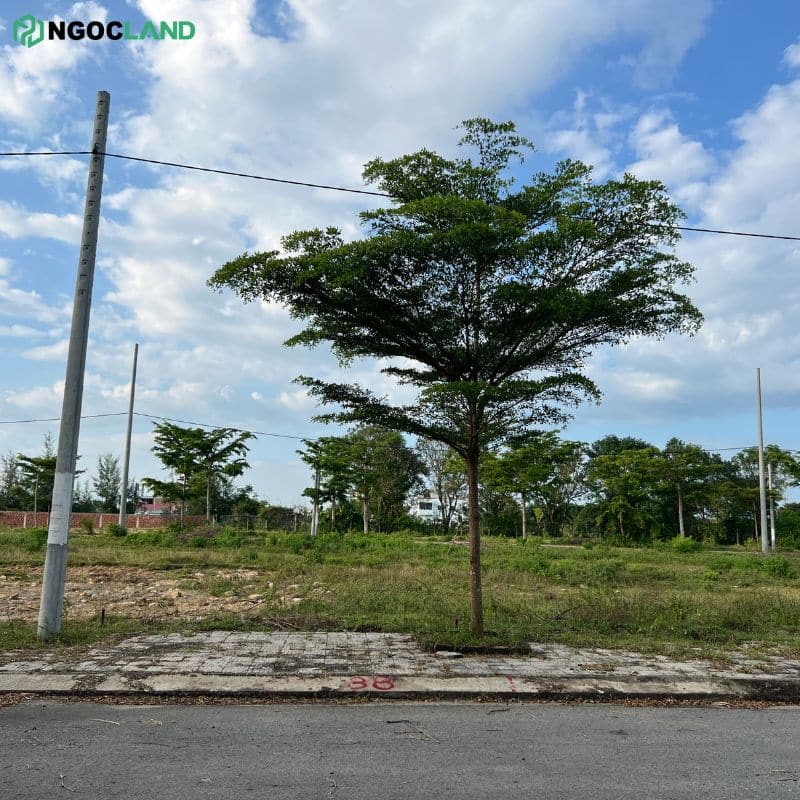 Bán 2 lô liền kề Lo27 - Khu đô thị số 4 Điện Ngọc