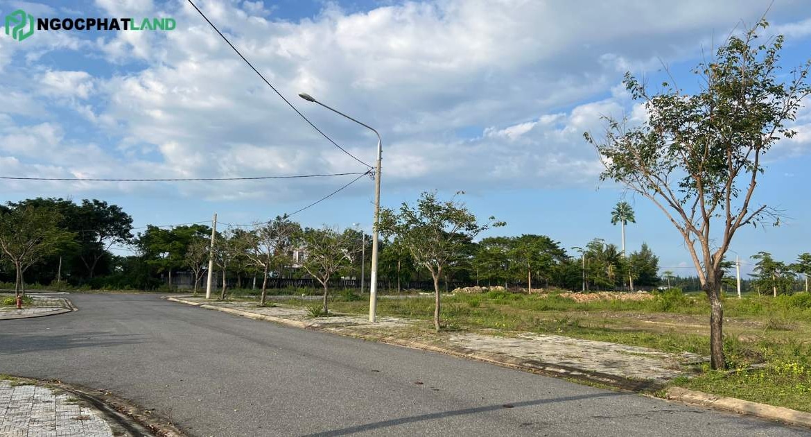 LO36-10 Khu đô thị số 4 Điện Ngọc